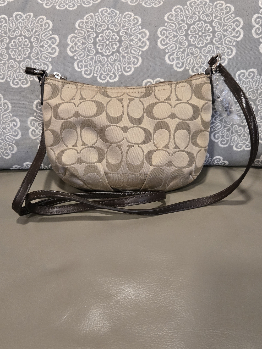 Coach Tan Signature Crossbody with Chocolate Strap NWOT
